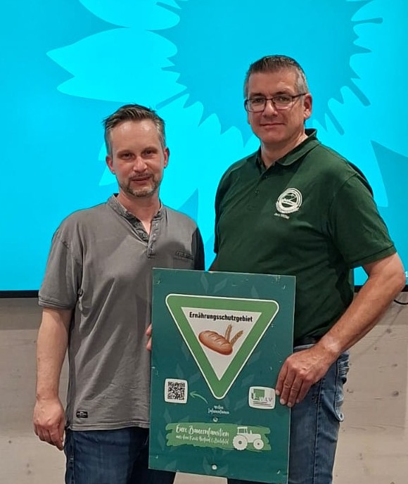 Patrick Sasse, Fraktionsvorsitzender BÜNDNIS 90/DIE GRÜNEN Löhne und Jens Müller, Westfälisch-Lippischer Landwirtschaftsverband Herford-Bielefeld